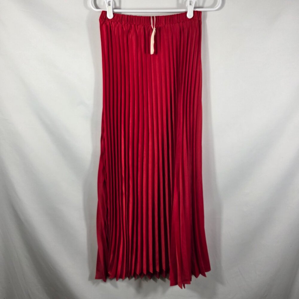 Laffaire Red Pleated Skirt Women's Size Medium Elastic Waist Long Length NEW